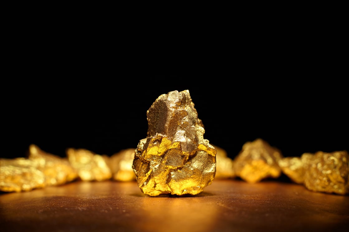 Gold nugget_RomanBodnarchuk