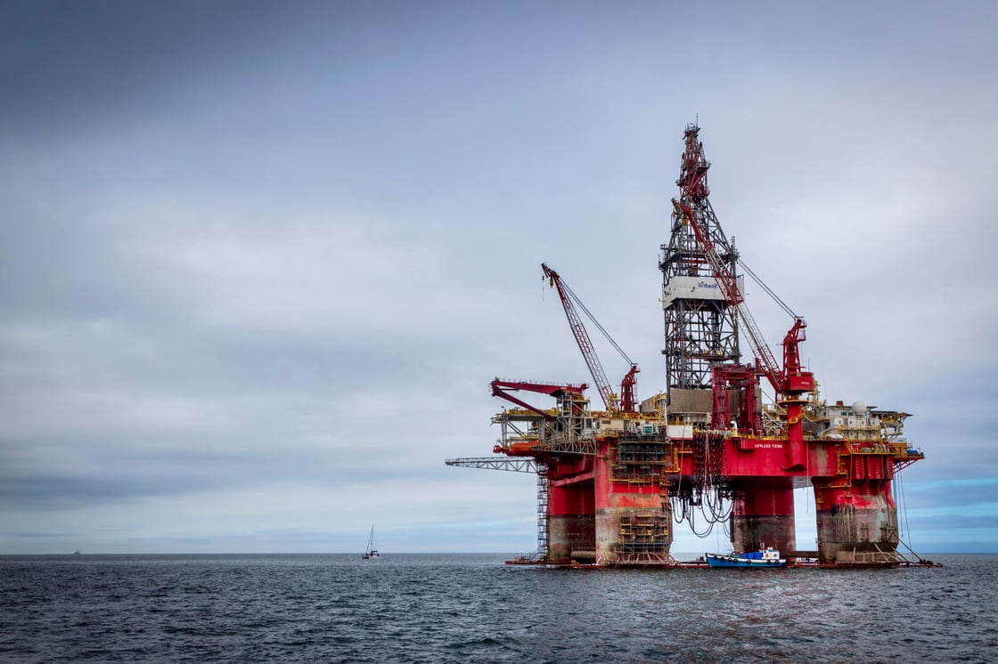 Oil rig in Indonesia_Zanaputridur