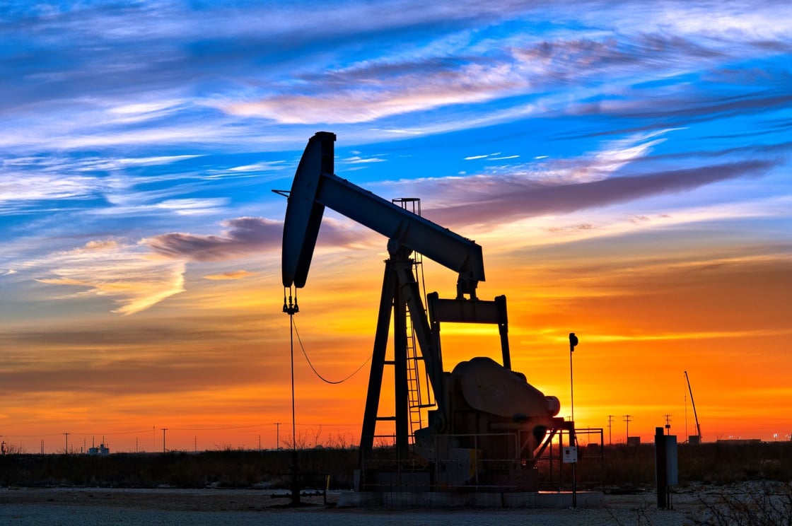 Pumpjack-at-dawn