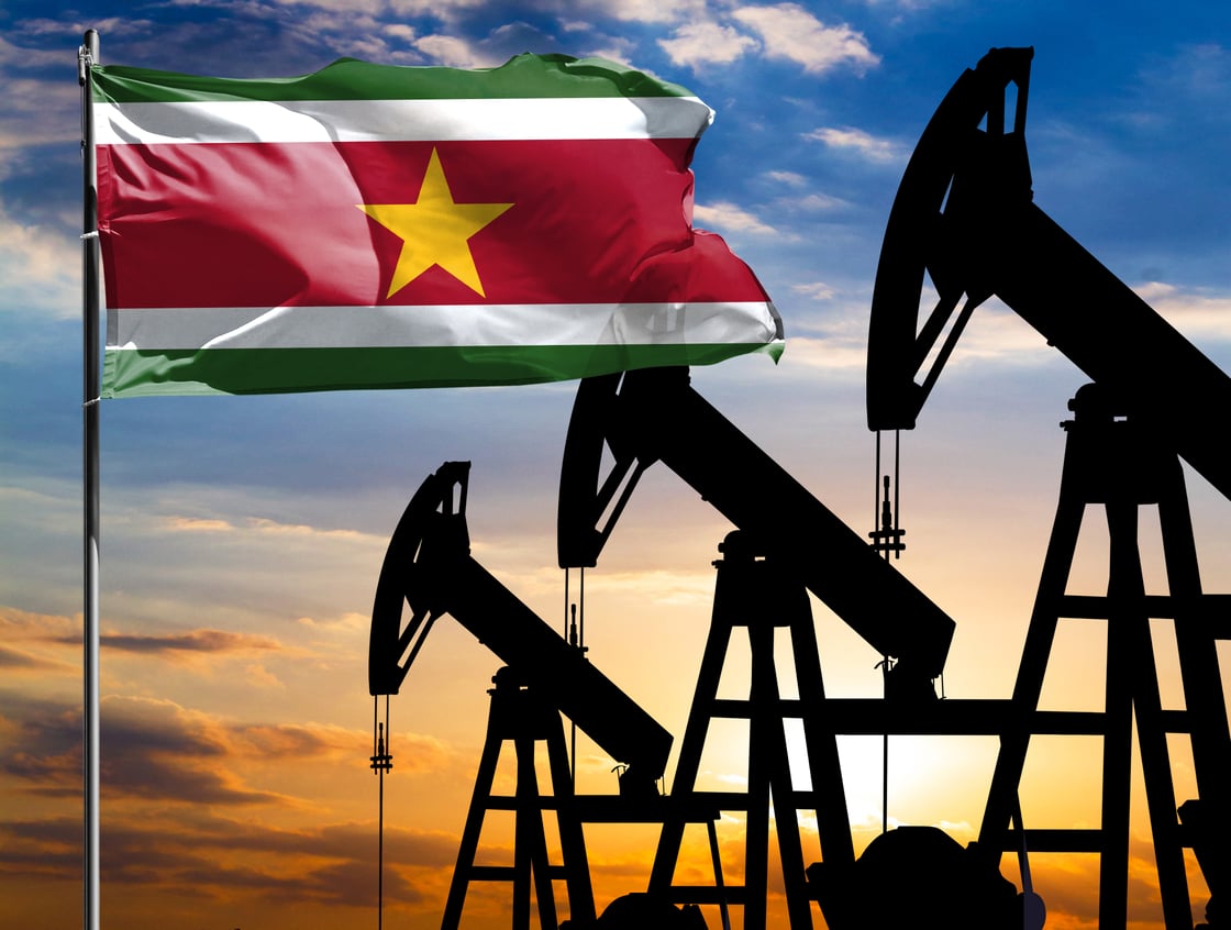Suriname flag and rigs_Ketanof
