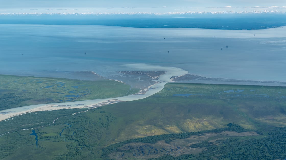 oil platforms in Cook Inlet Alaska_EWY Media