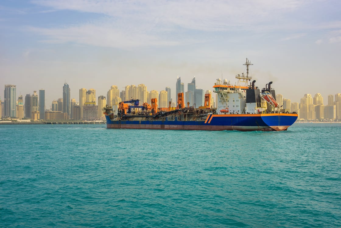 tanker leaving Dubai_Nick Fox